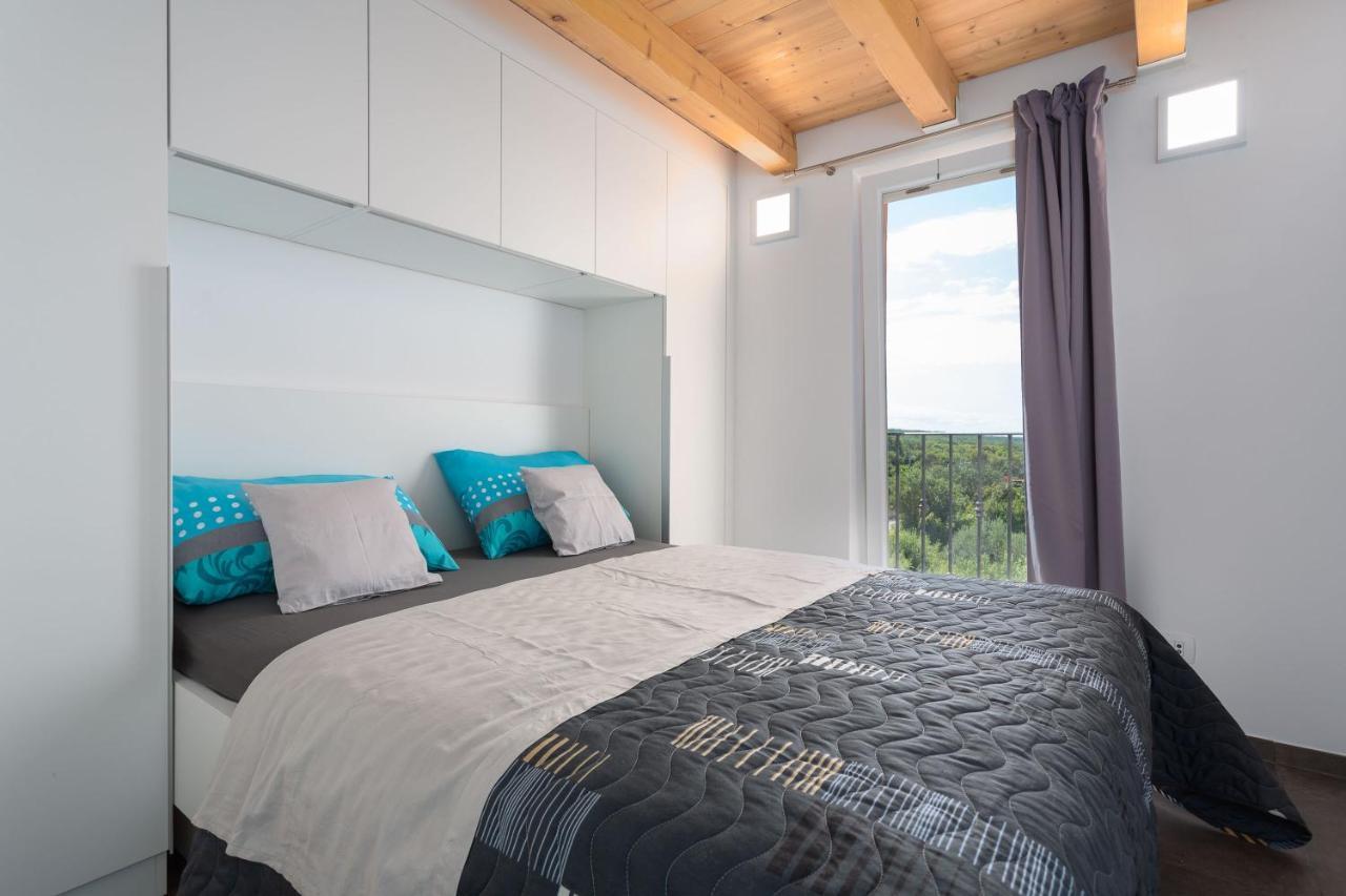 Gallery Apartment In Skrbcici Ngoại thất bức ảnh