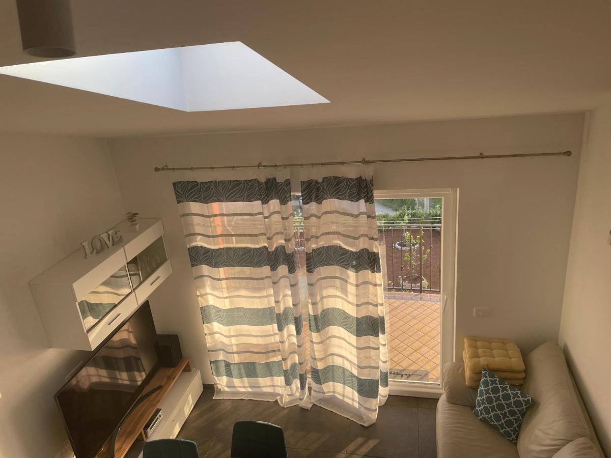Gallery Apartment In Skrbcici Ngoại thất bức ảnh